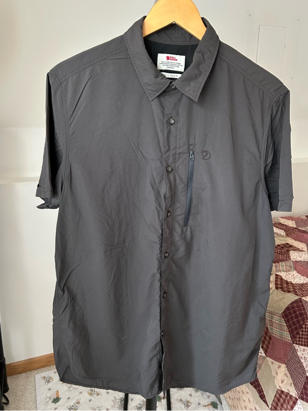 Fjallraven Abisko Hike Shirt Short Sleeve Gray Men’s Medium